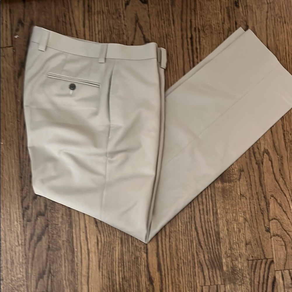Calvin Klein Men's khaki Dress Pants 32x30